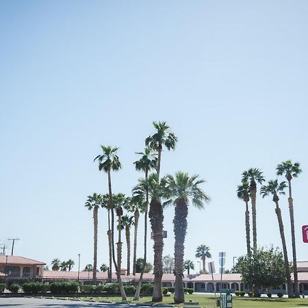 Red Roof Inn Blythe Bagian luar foto
