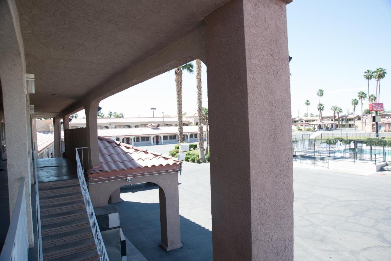 Red Roof Inn Blythe Bagian luar foto