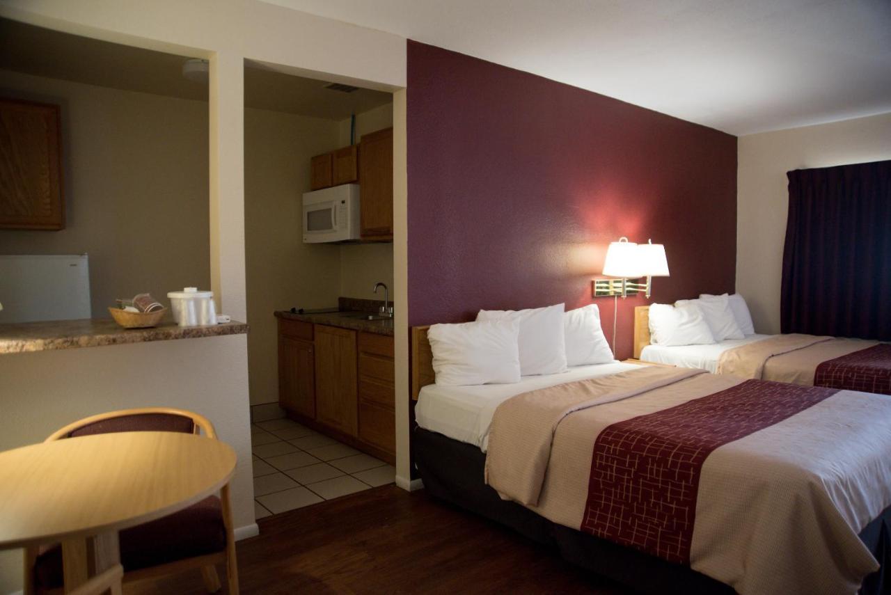 Red Roof Inn Blythe Bagian luar foto