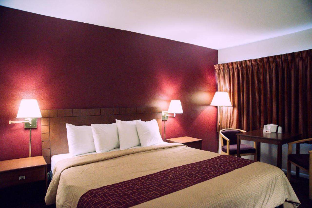 Red Roof Inn Blythe Bagian luar foto