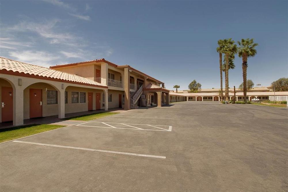 Red Roof Inn Blythe Bagian luar foto